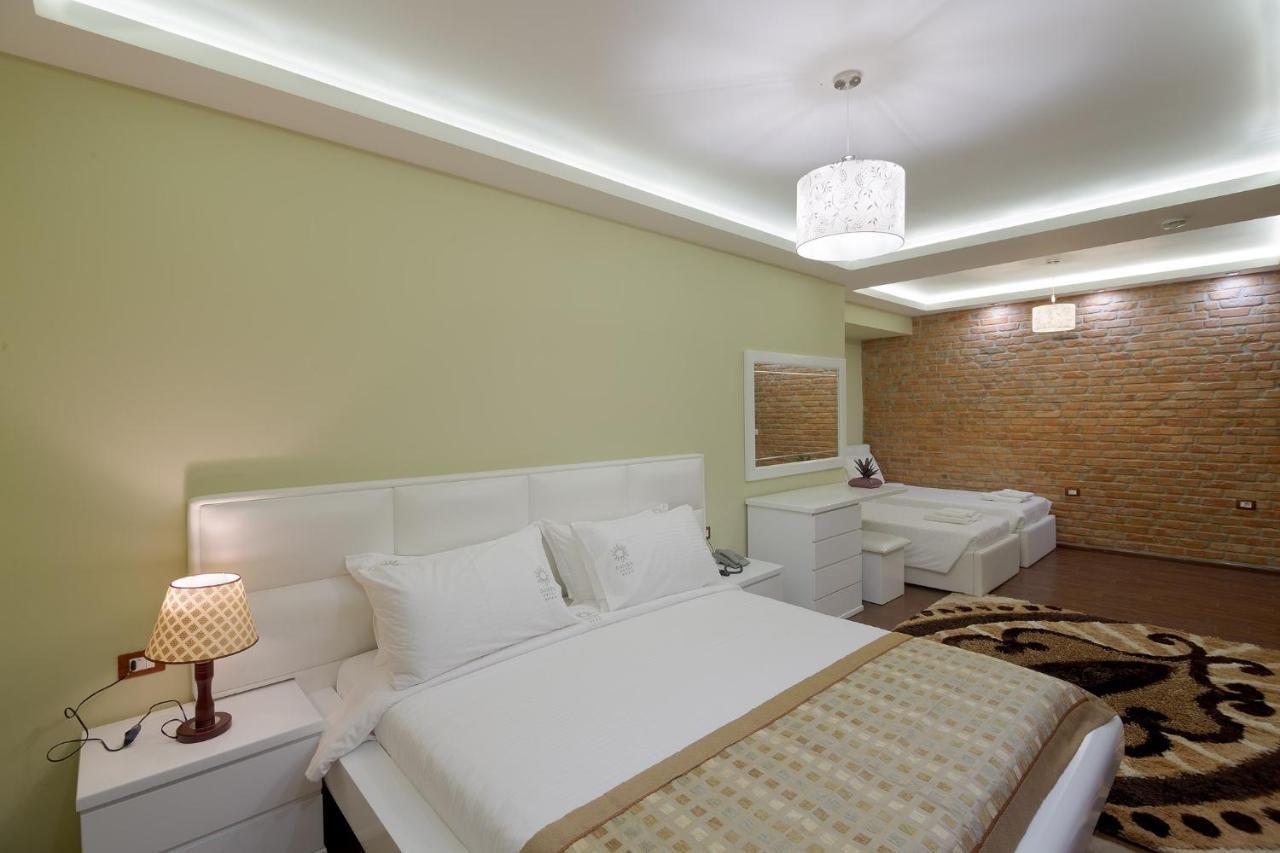 Casta Diva Hotel คอร์เชอ ภายนอก รูปภาพ