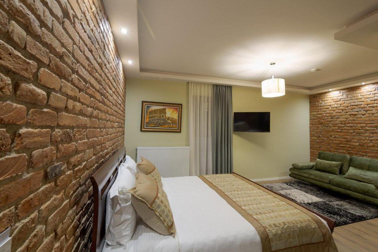 Casta Diva Hotel คอร์เชอ ภายนอก รูปภาพ