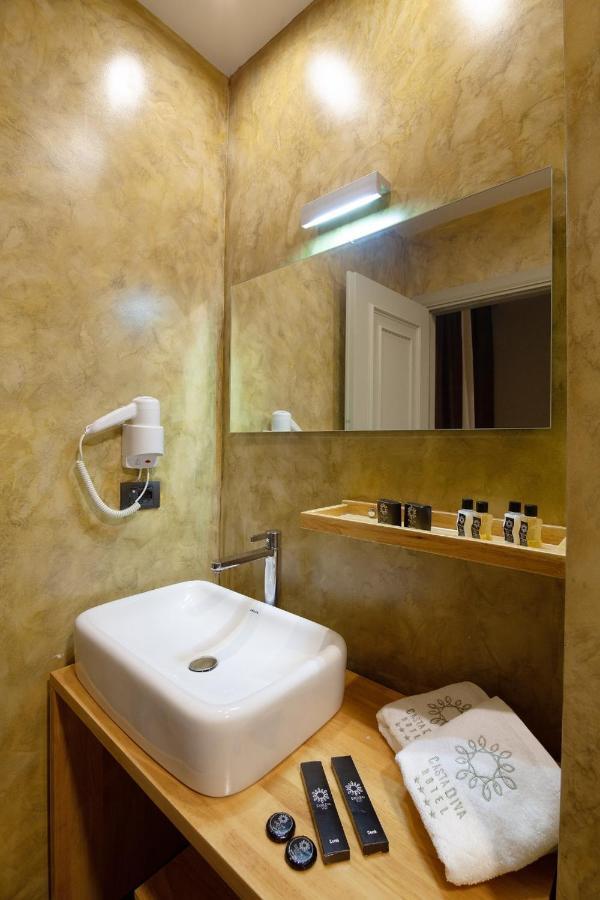 Casta Diva Hotel คอร์เชอ ภายนอก รูปภาพ