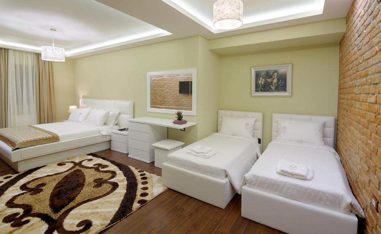 Casta Diva Hotel คอร์เชอ ภายนอก รูปภาพ